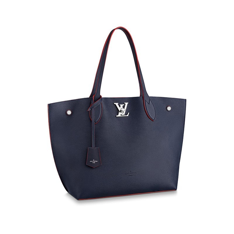 9d0d72fe6762e7b2b5d905a72b11dd1e.jpg Louis Vuitton M52759 Lockme Go - Image 1