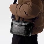 Louis Vuitton M46955 Alpha Messenger Monogram Eclipse - Image 8