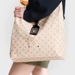 Louis Vuitton M24409 Atlantis GM Monogram Dune - Image 10