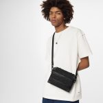 Louis Vuitton M59163 Handle Soft Trunk Black Monogram - Image 4