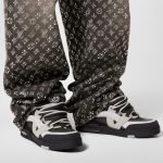 Louis Vuitton LV Skate Sneaker Anthracite Grey 1ABZ41 - Image 8