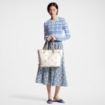 Louis Vuitton M22978 Neverfull MM Beige Monogram - Image 5