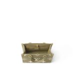Louis Vuitton M46647 OnTheGo PM Khaki Cream - Image 4