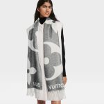 Louis Vuitton M78120 Ultimate Shine Scarf - Image 4